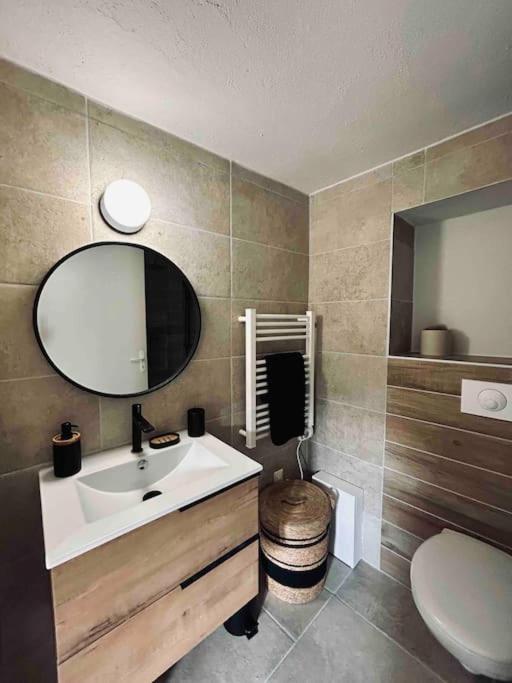 Charmant Petit Appartement Place De L Eglise Piana  Εξωτερικό φωτογραφία